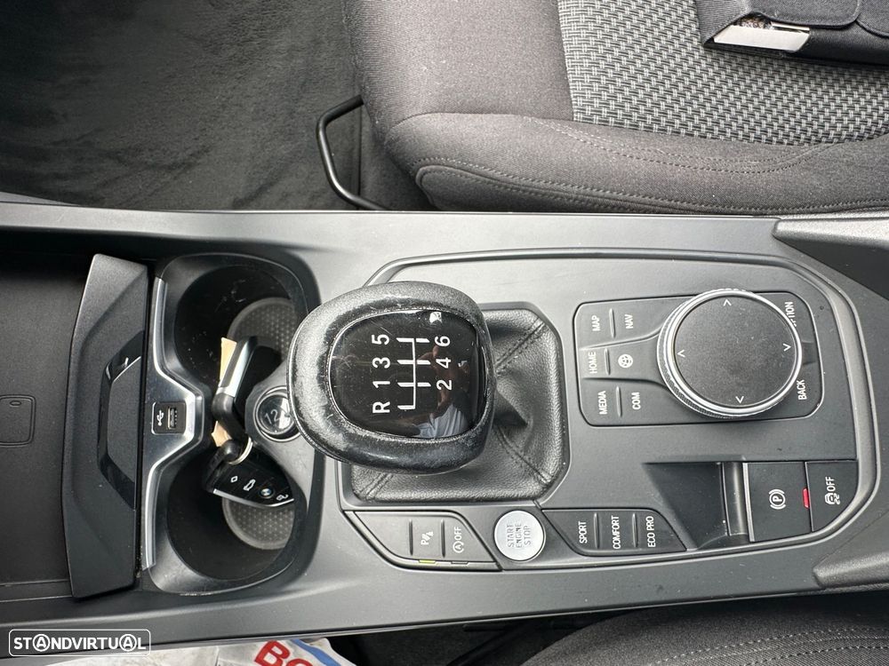 BMW 118 - 25