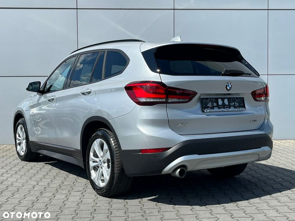 BMW X1 xDrive25e Advantage - 10