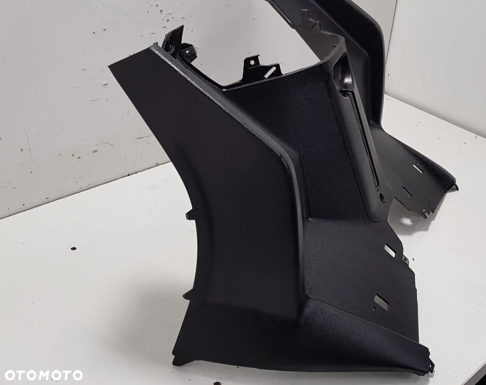 Piaggio MP3 350 HPE 18-22 Kokpit Osłona Kolan - 2