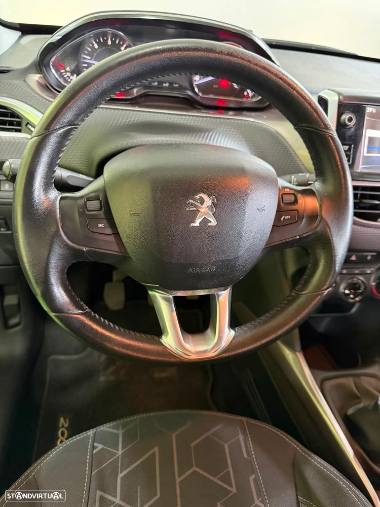 Peugeot 2008 1.4 HDi Access - 9