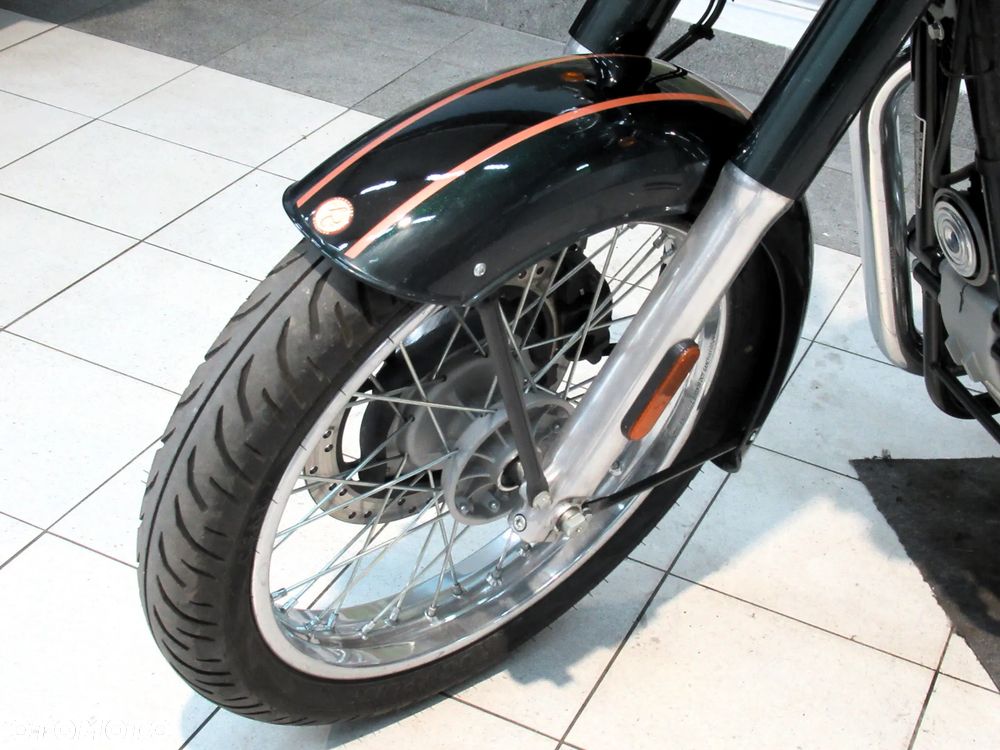 Royal Enfield Classic - 21