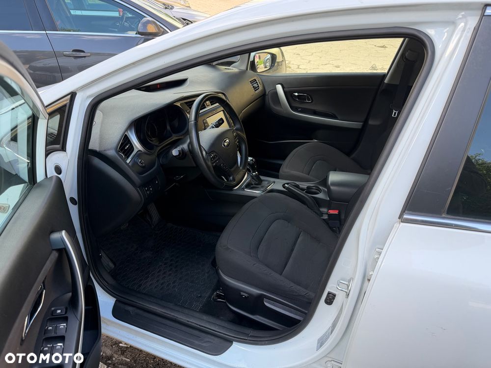 Kia Ceed 1.6 GDI Smart Plus - 8