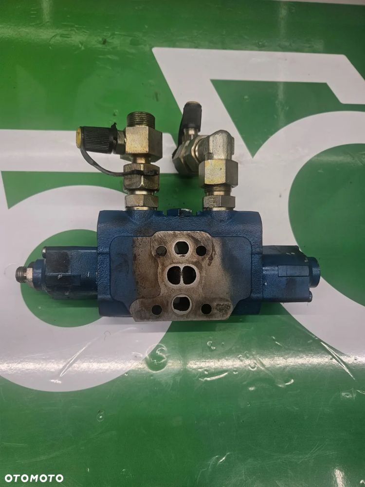 Sekcja rozdzielacza Rexroth 26103800 TEREX TW 110 - 11