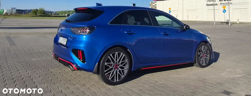 Kia Ceed - 11