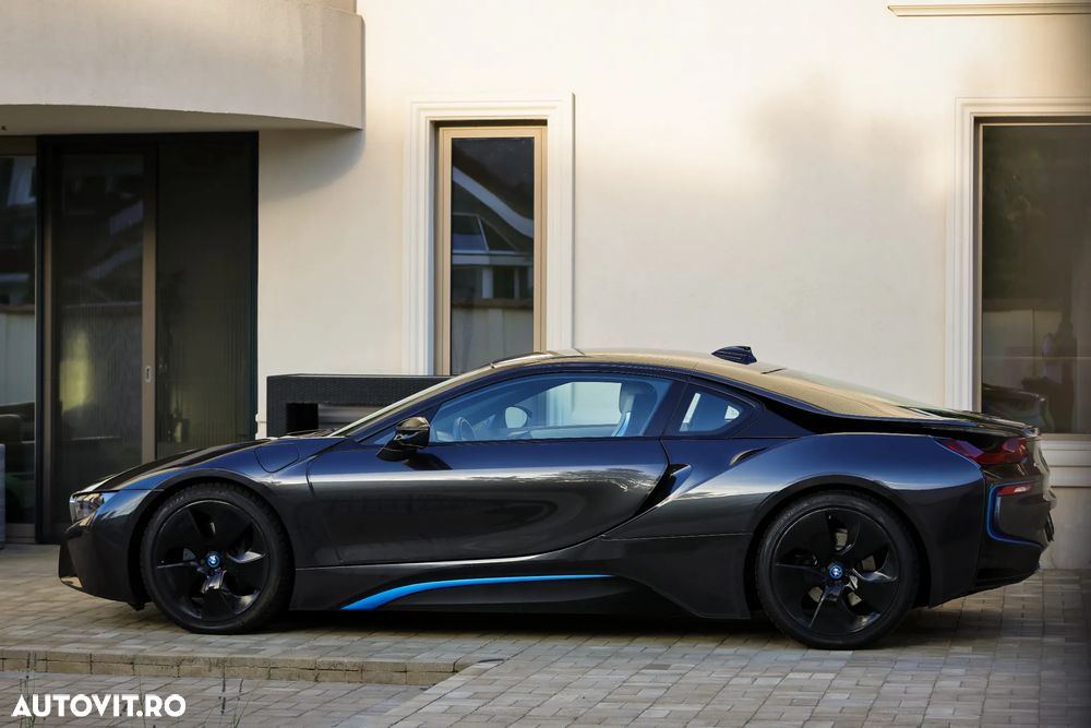 BMW i8 Pure Impulse - 10