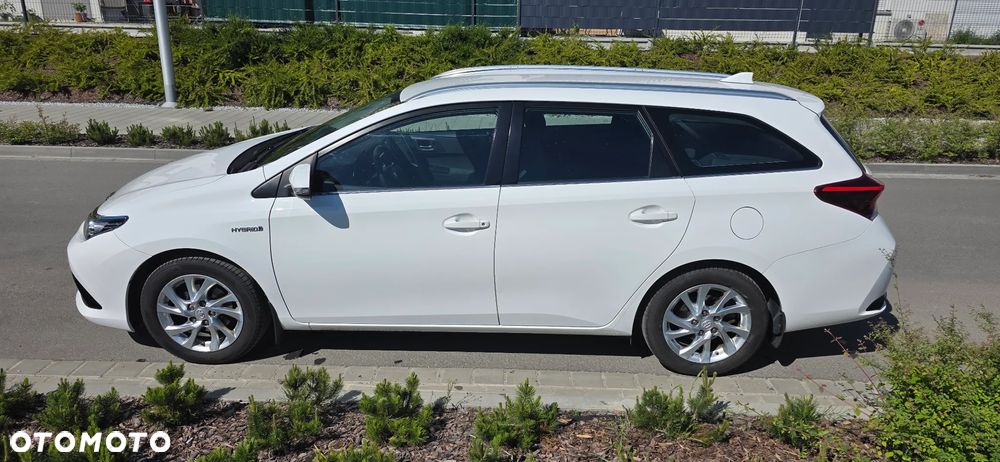 Toyota Auris - 2