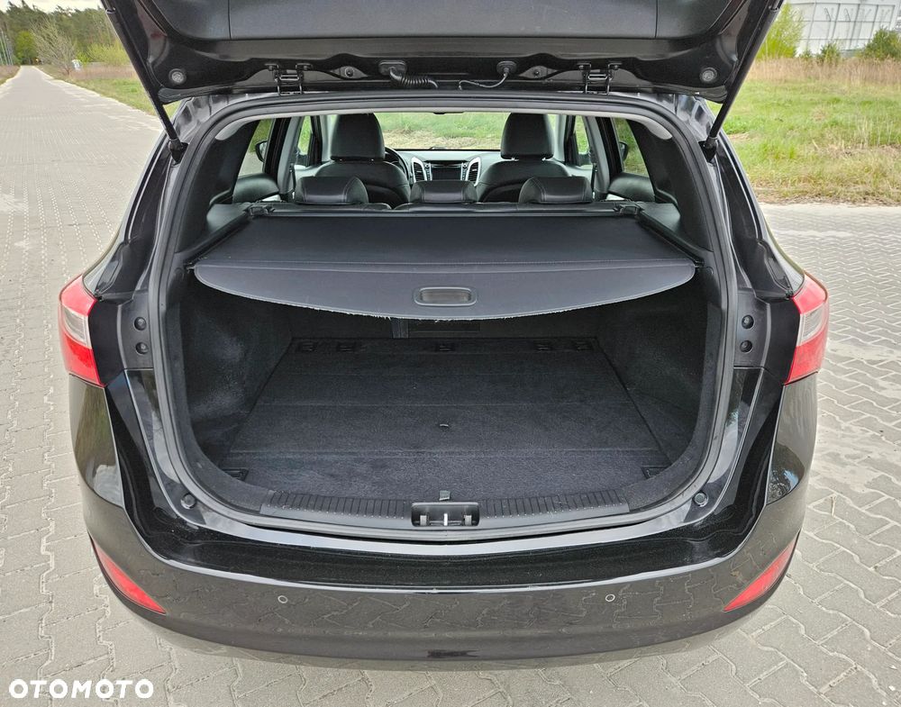 Hyundai i30 1.6 CRDi BlueDrive Premium - 22