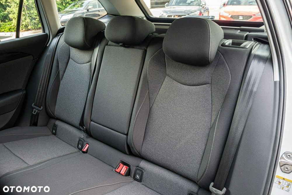 Volkswagen Passat - 15