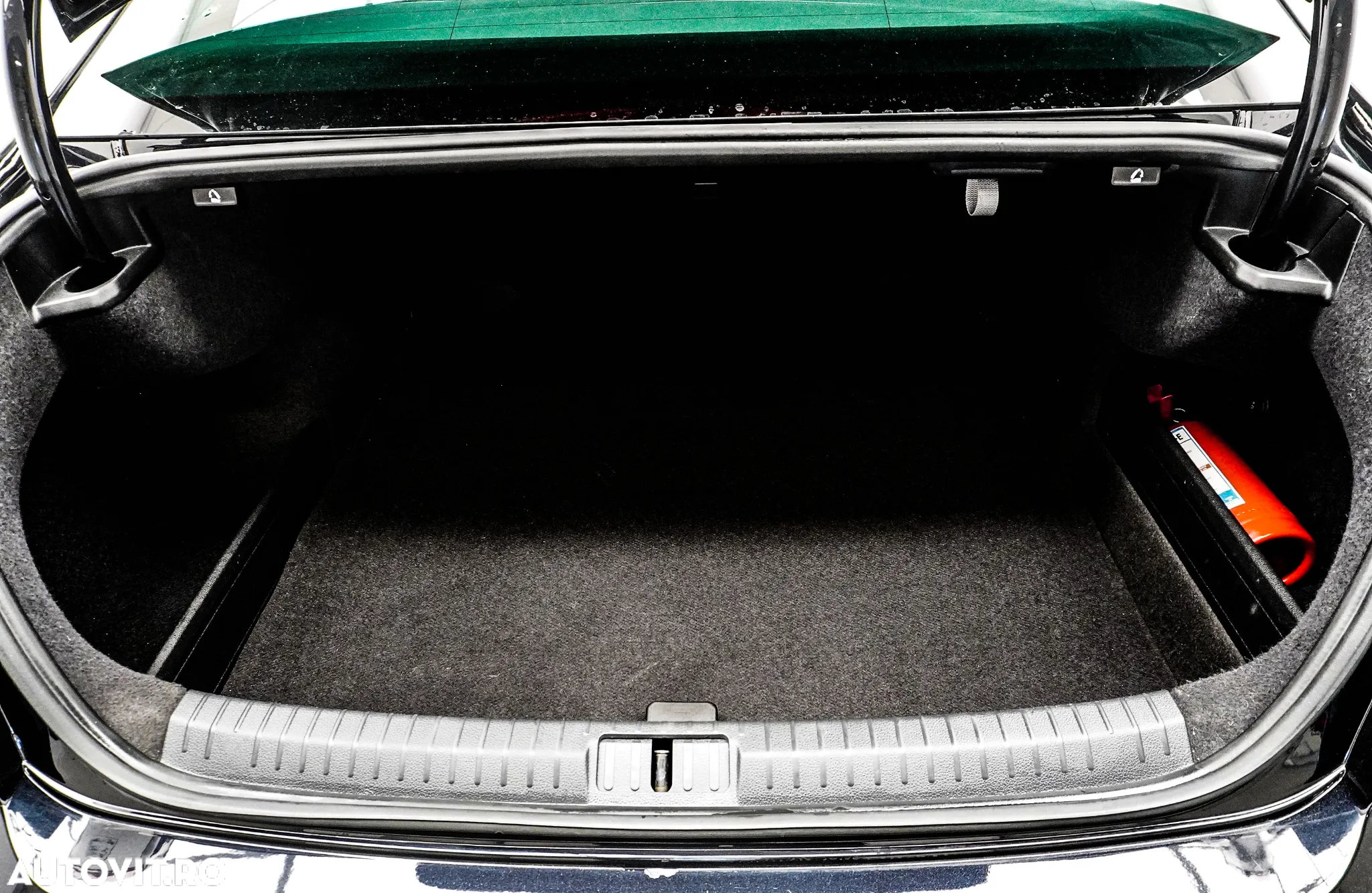 Volkswagen Passat 2.0 TDI DSG Highline - 29