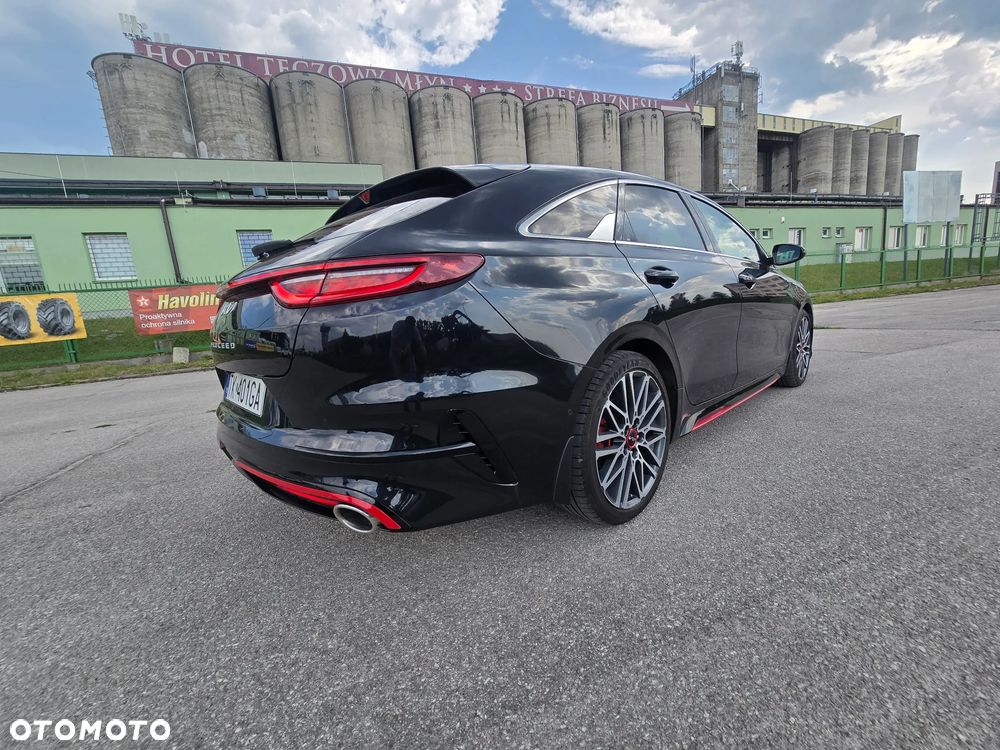 Kia ProCeed - 7