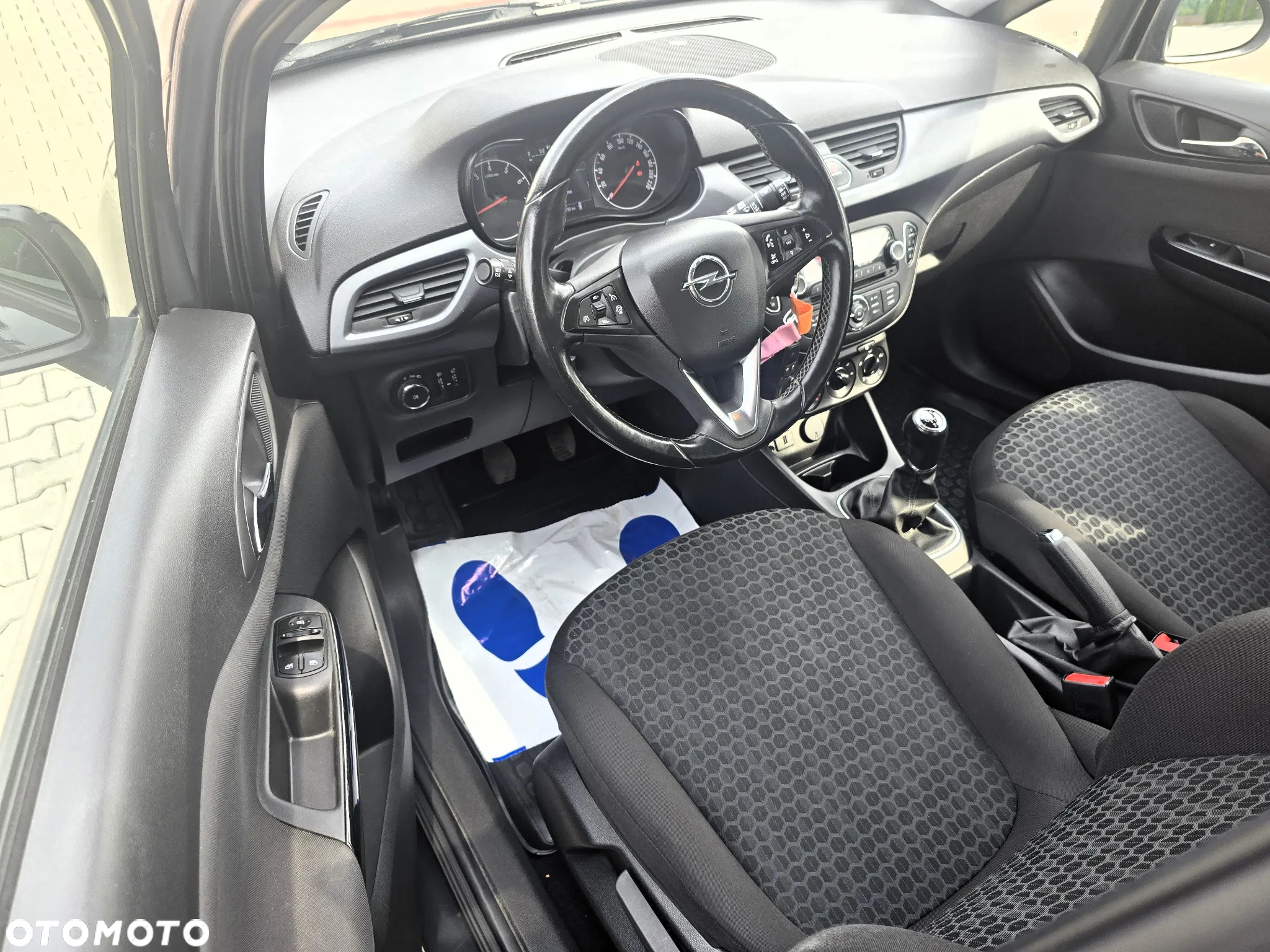 Opel Corsa 1.4 Cosmo - 8