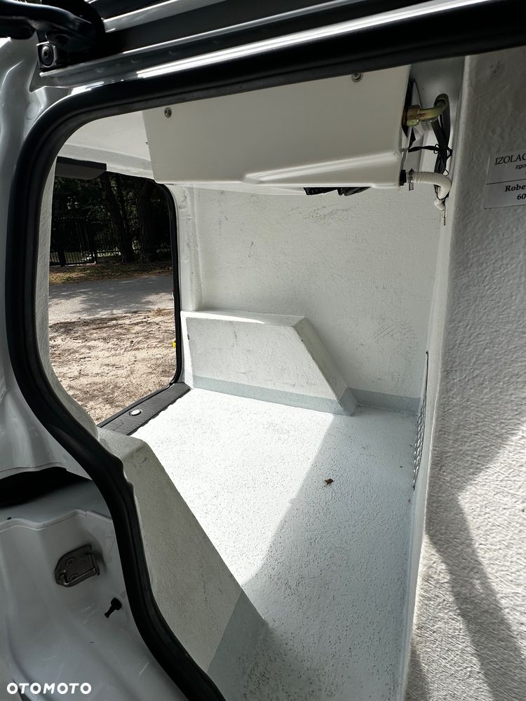 Ford Transit courier - 21