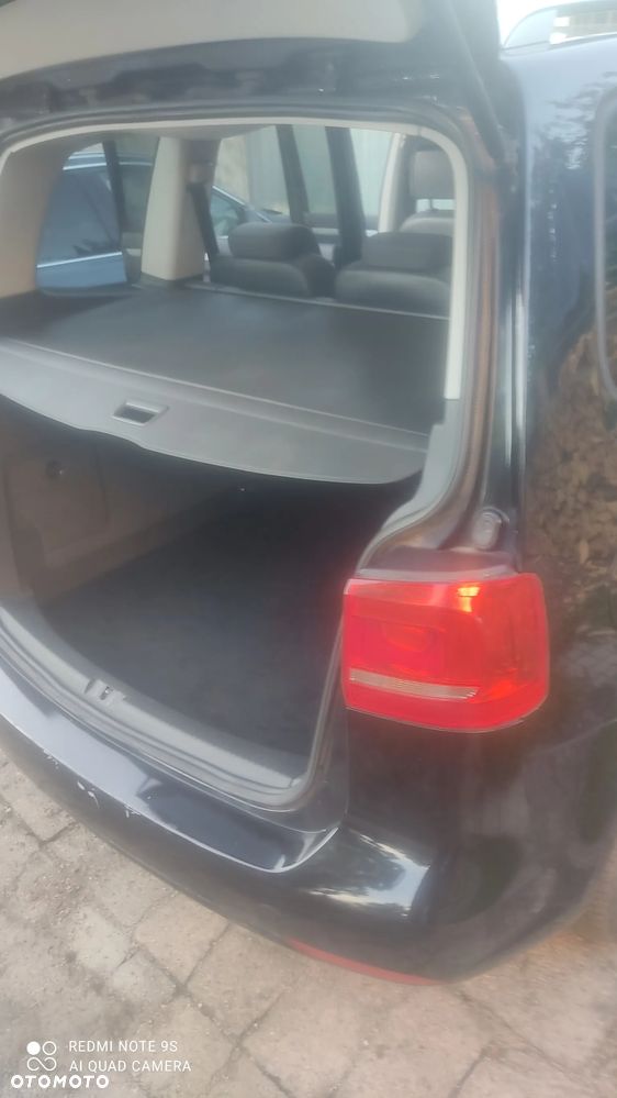 Volkswagen Touran 1.6 TDI DPF BlueMot Comfortline - 5