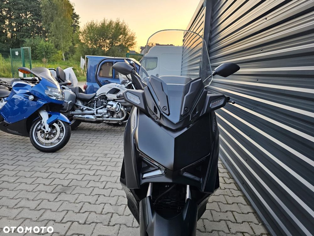 Yamaha X-max - 9
