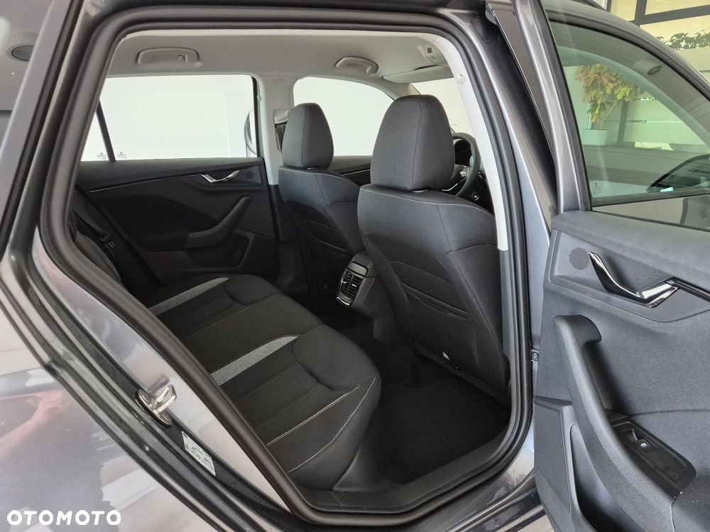 Skoda Kamiq 1.5 TSI Edition 130 - 12