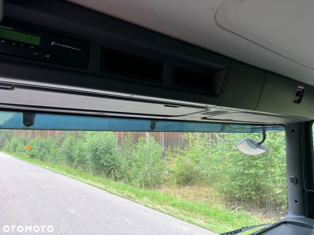 Scania P360 8X2 - 12