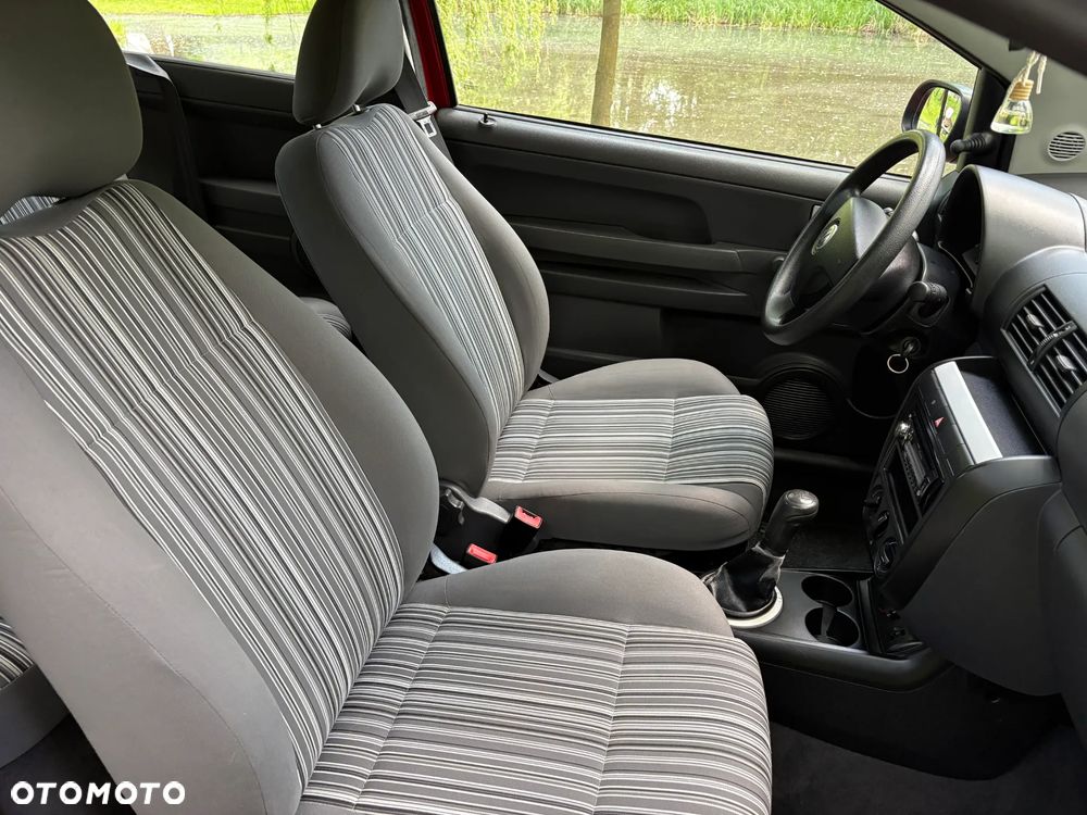Volkswagen Fox - 8