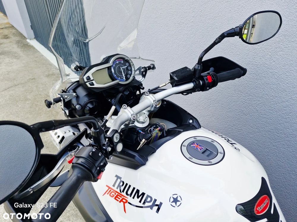 Triumph Tiger - 26