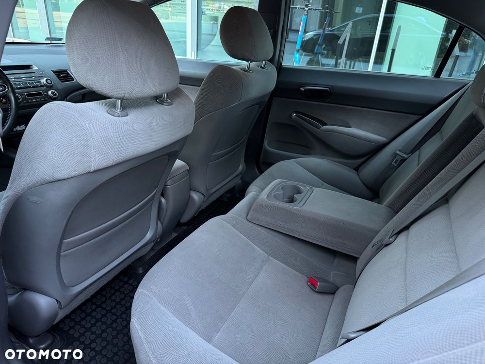 Honda Civic 1.8 Comfort - 12