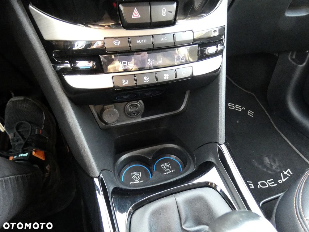 Peugeot 2008 1.2 Pure Tech GPF Crossway S&S - 28