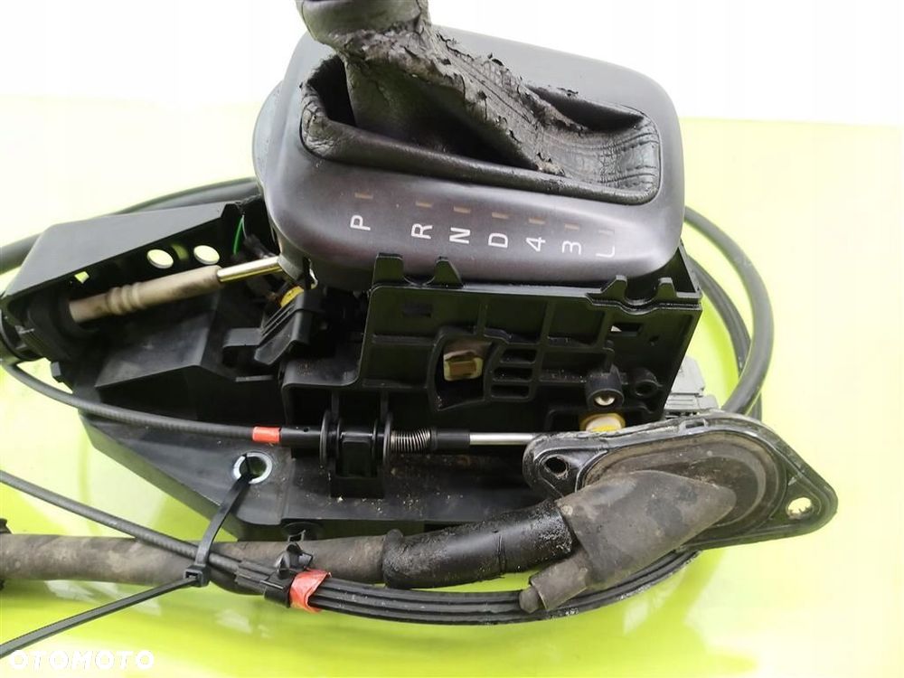 Mechanizm zmiany biegów lewarek Volvo S80  I 2.4D 163KM 1998-2004 AUTOMAT - 3