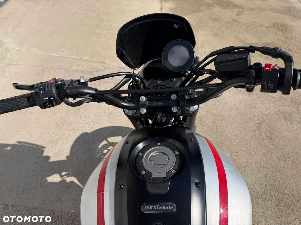 Yamaha XSR - 17