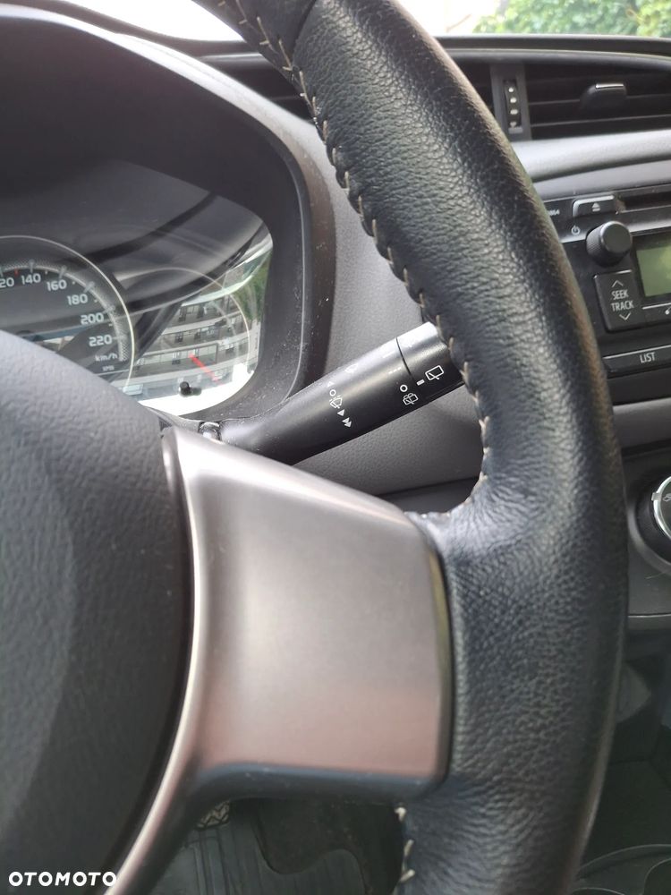 Toyota Yaris 1.0 Active EU6 - 6