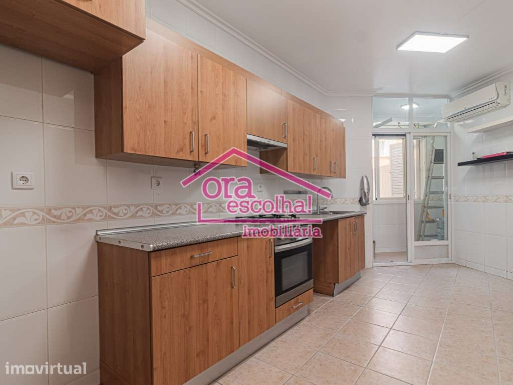 Apartamento T3 de 2001 Remodelado com Suíte, 113 m2 de área bruta p... - Grande imagem: 4/22