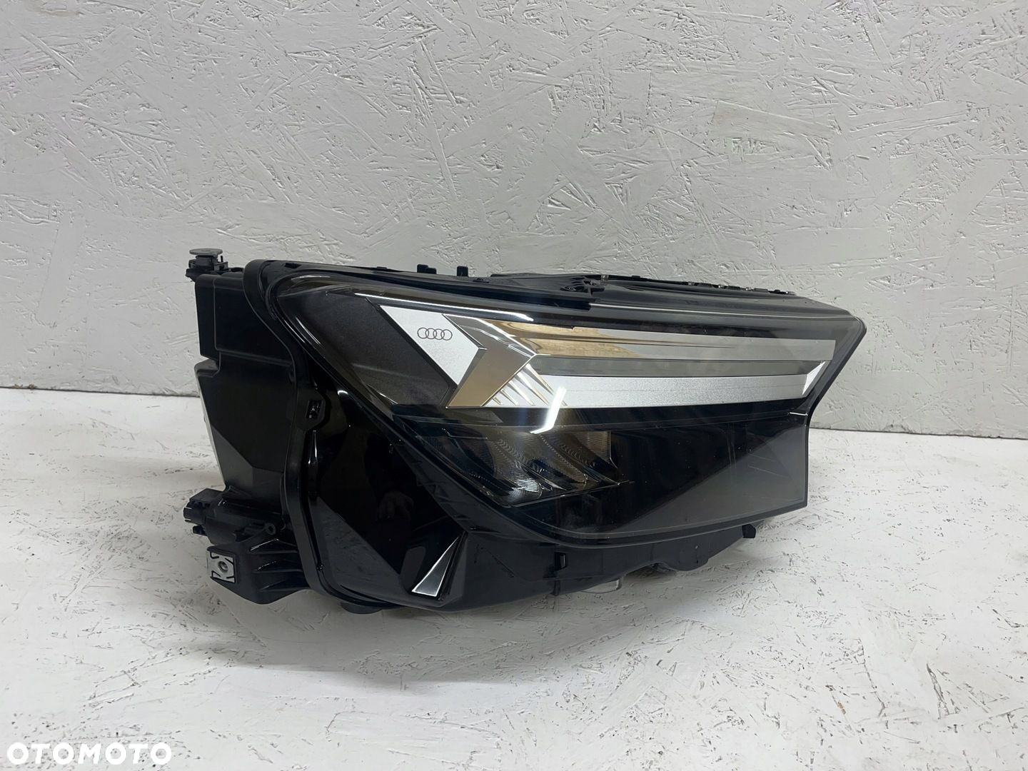 AUDI Q4 89A E-TRON FULL LED REFLEKTOR PRAWY 89A941034 ORG WYS 24H - 2