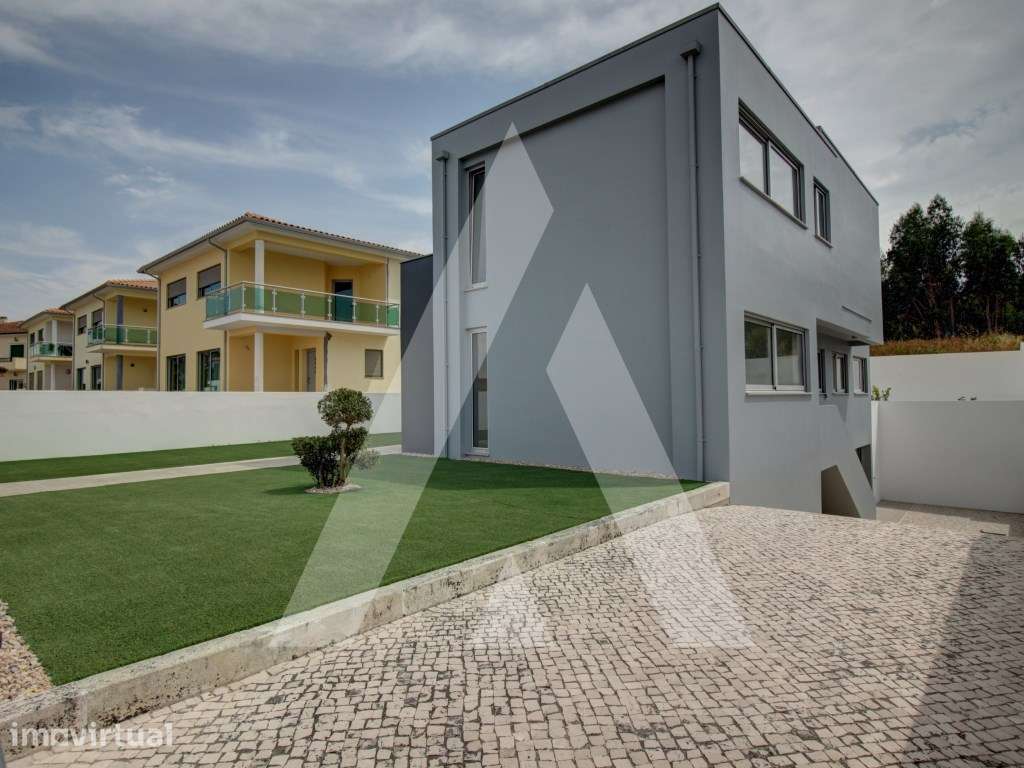 Moradia T4 isolada em Lavos - Figueira da Foz - Grande imagem: 2/60