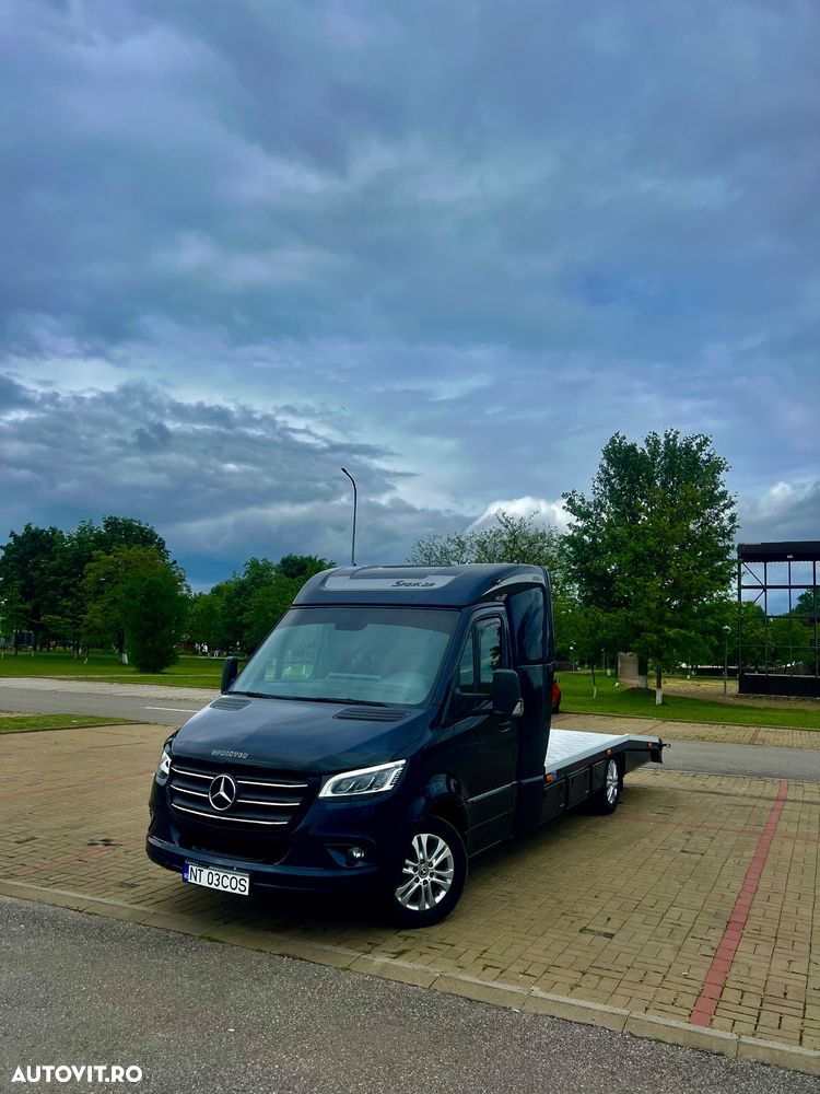 Mercedes-Benz Sprinter - 12