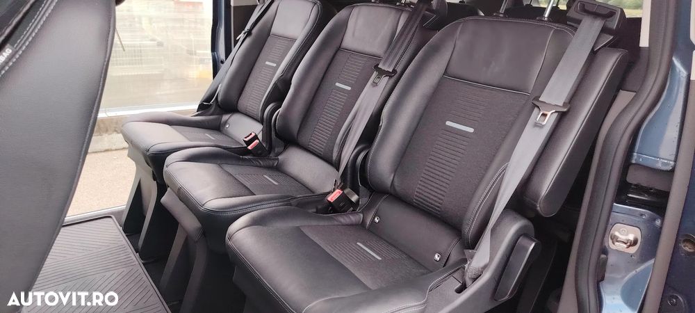 Ford Tourneo Custom Bus 320 2.0 EcoBlue 185 CP L1H1 Active Aut. - 18