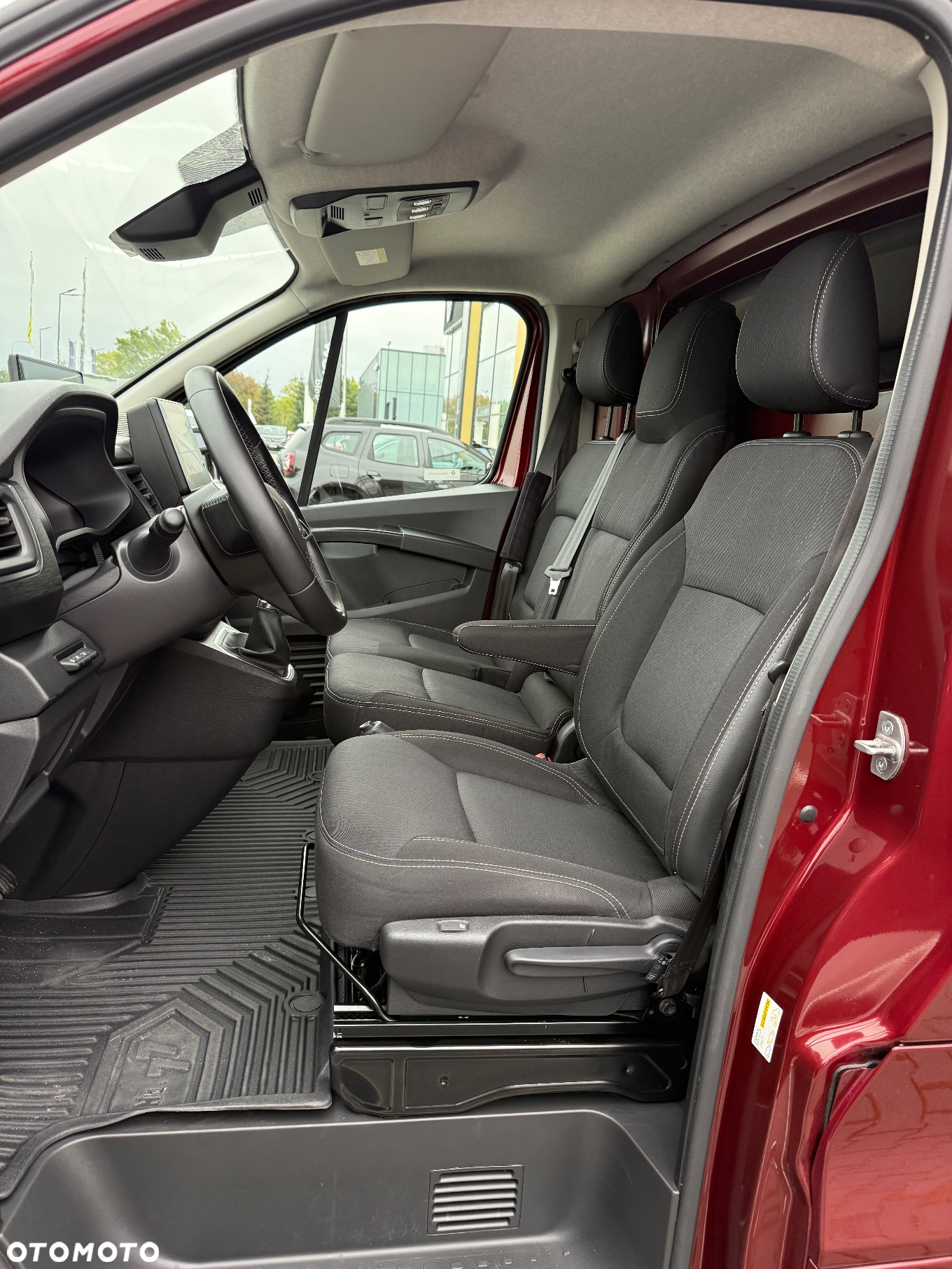Renault Trafic - 12