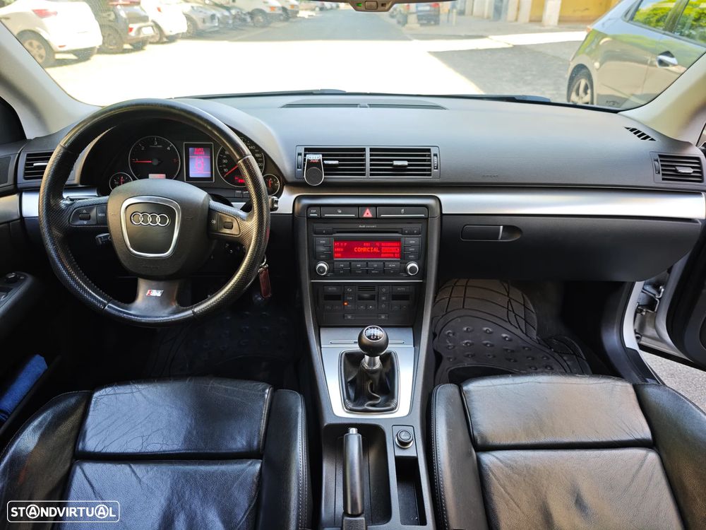 Audi A4 2.0 TDI S-line - 6