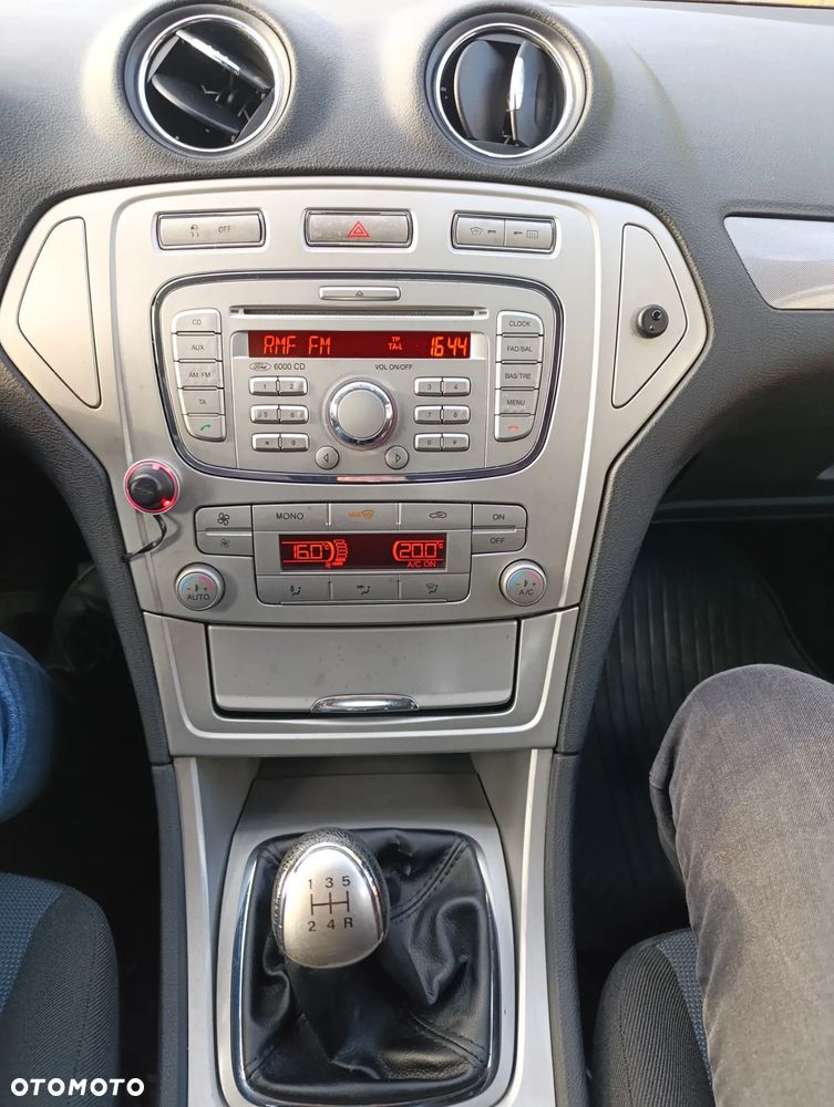 Ford Mondeo 1.8 TDCi Trend - 19