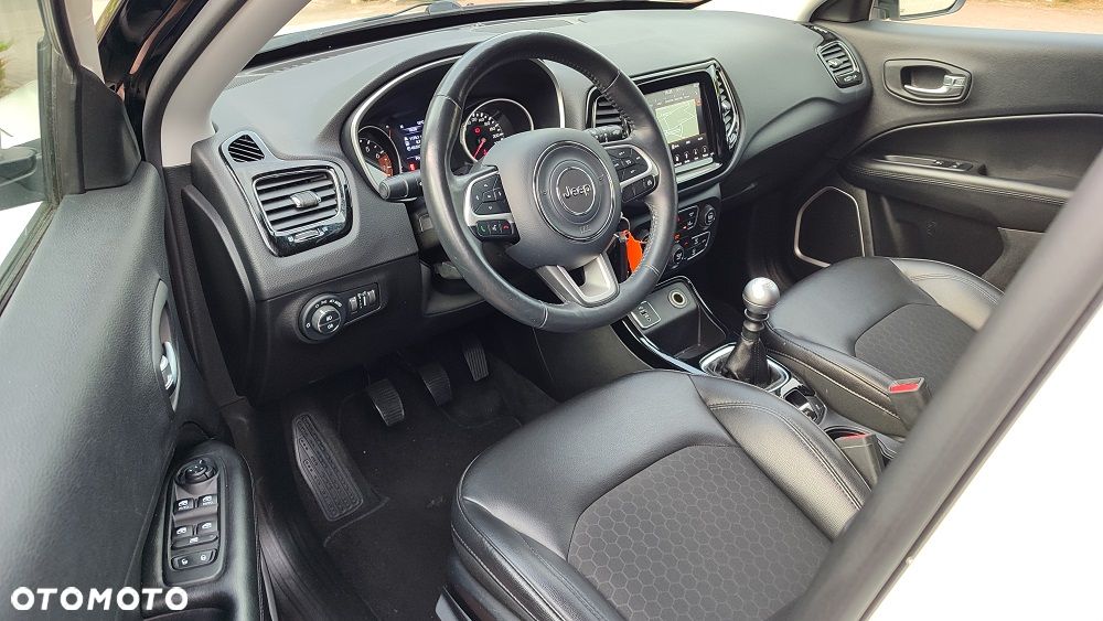 Jeep Compass 1.4 TMair Night Eagle FWD S&S - 25