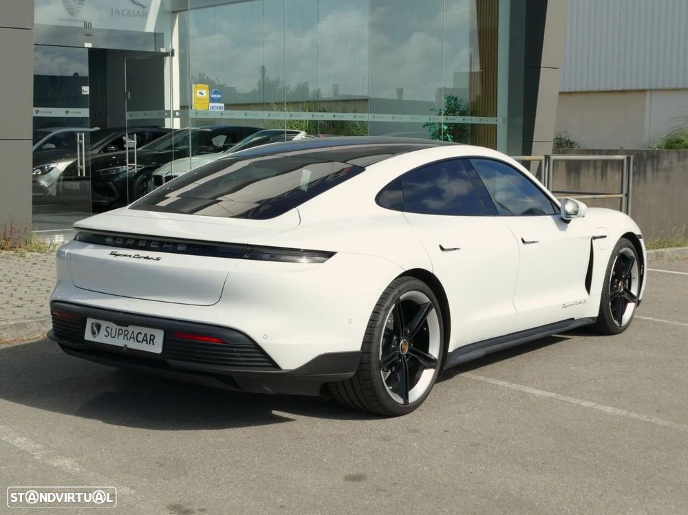 Porsche Taycan Turbo S - 4
