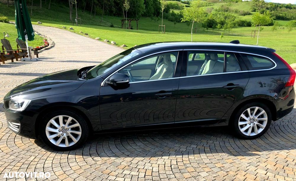 Volvo V60 D4 Summum - 2