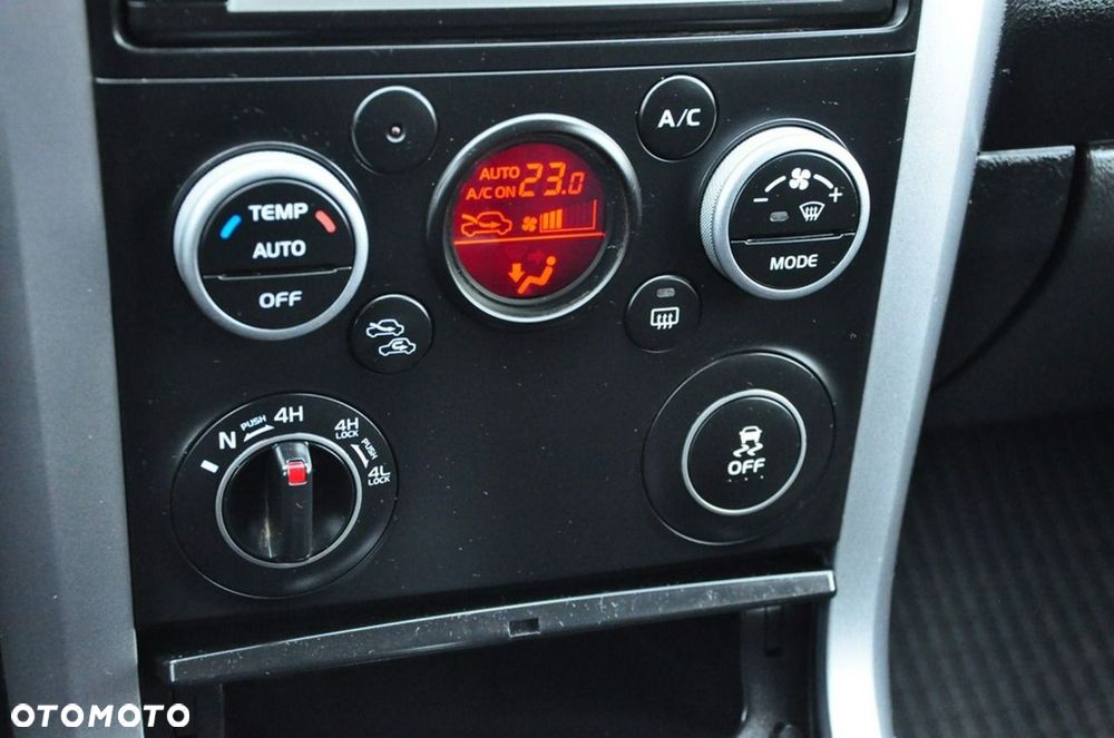 Suzuki Grand Vitara - 38