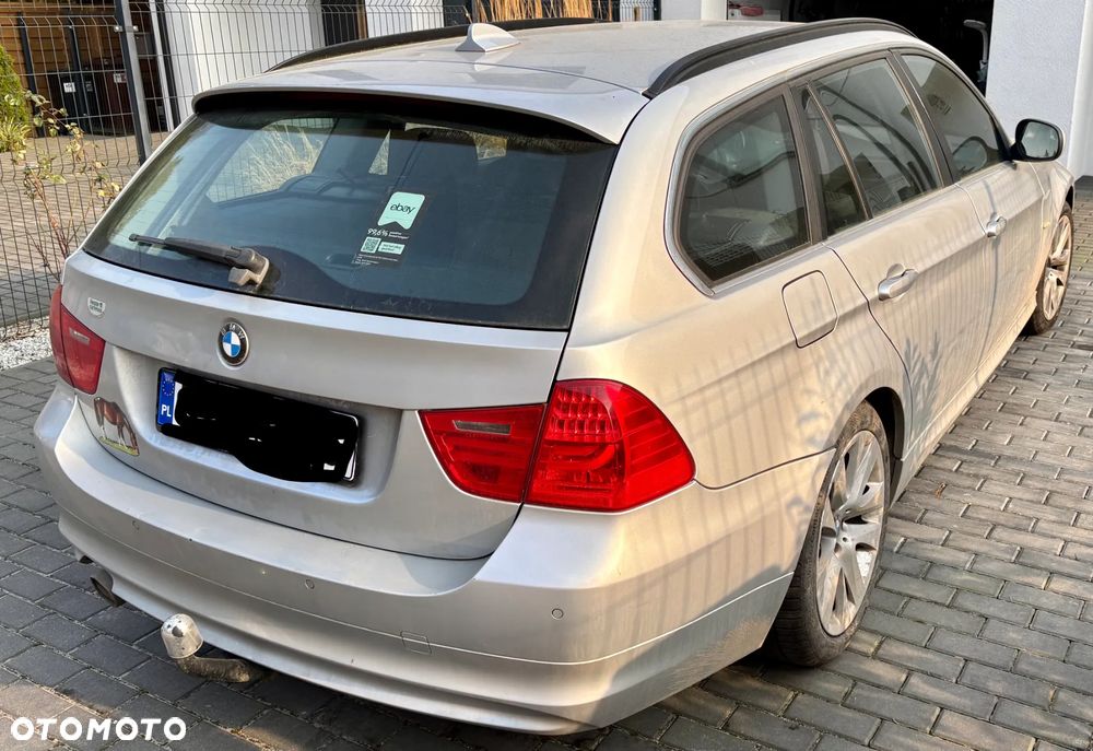 BMW Seria 3 318d - 3