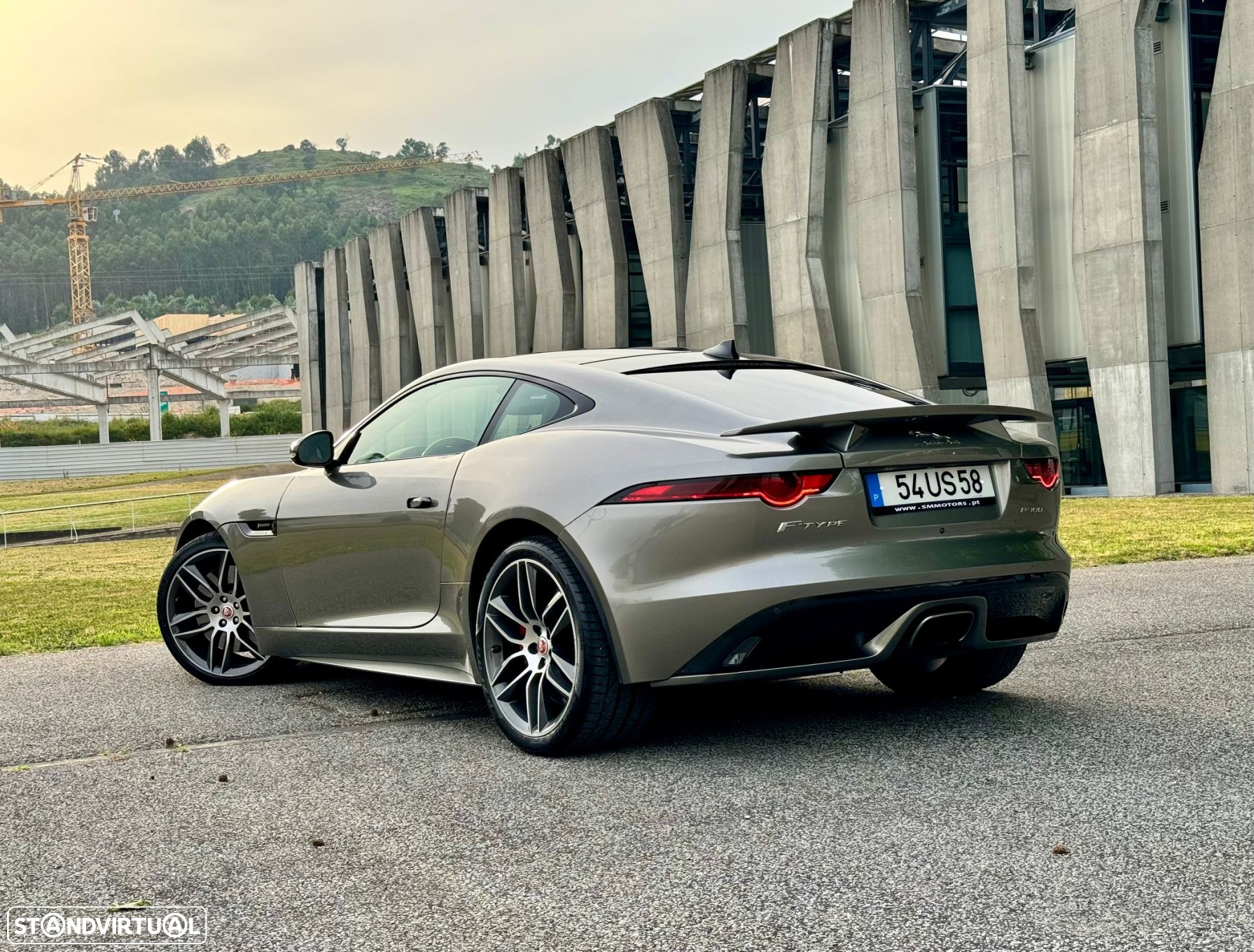Jaguar F-Type 2.0 i4 R-Dynamic - 10