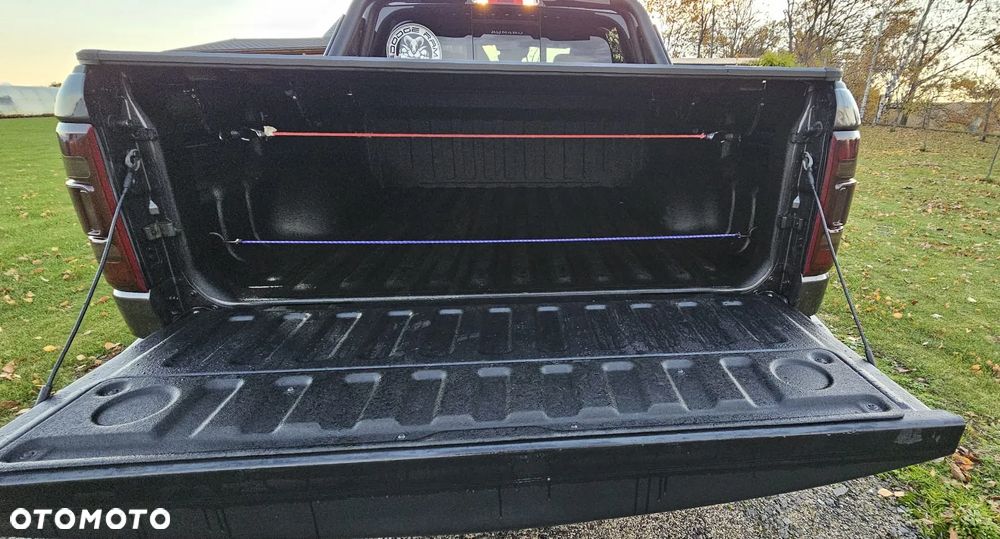 RAM 1500 Crew Cab Shortbed Laramie - 6