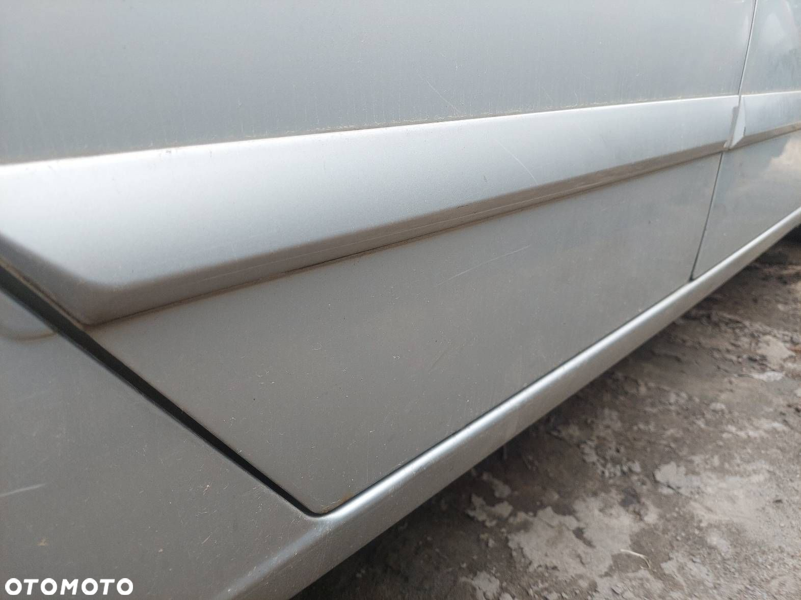 DRZWI KOMPLETNE PRAWY TYŁ VAUXHALL OPEL ASTRA H Z157 HB 5D - 2