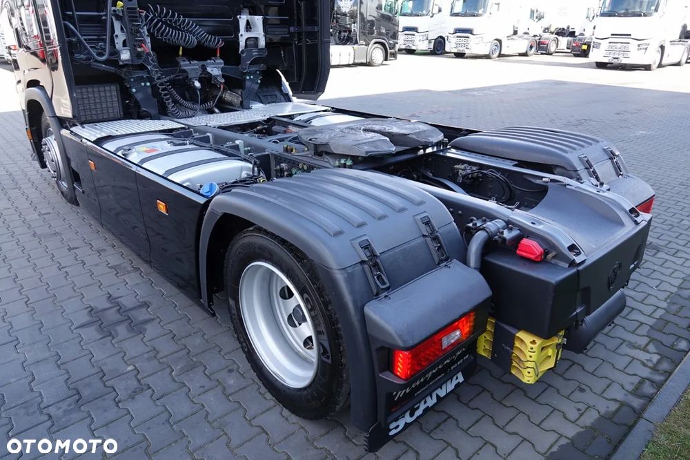Scania S 560 / MEGA / RETARDER / KLIMA POSTOJOWA / LOWDECK / 2022 ROK / - 12
