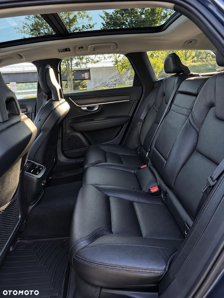 Volvo V90 Cross Country - 8