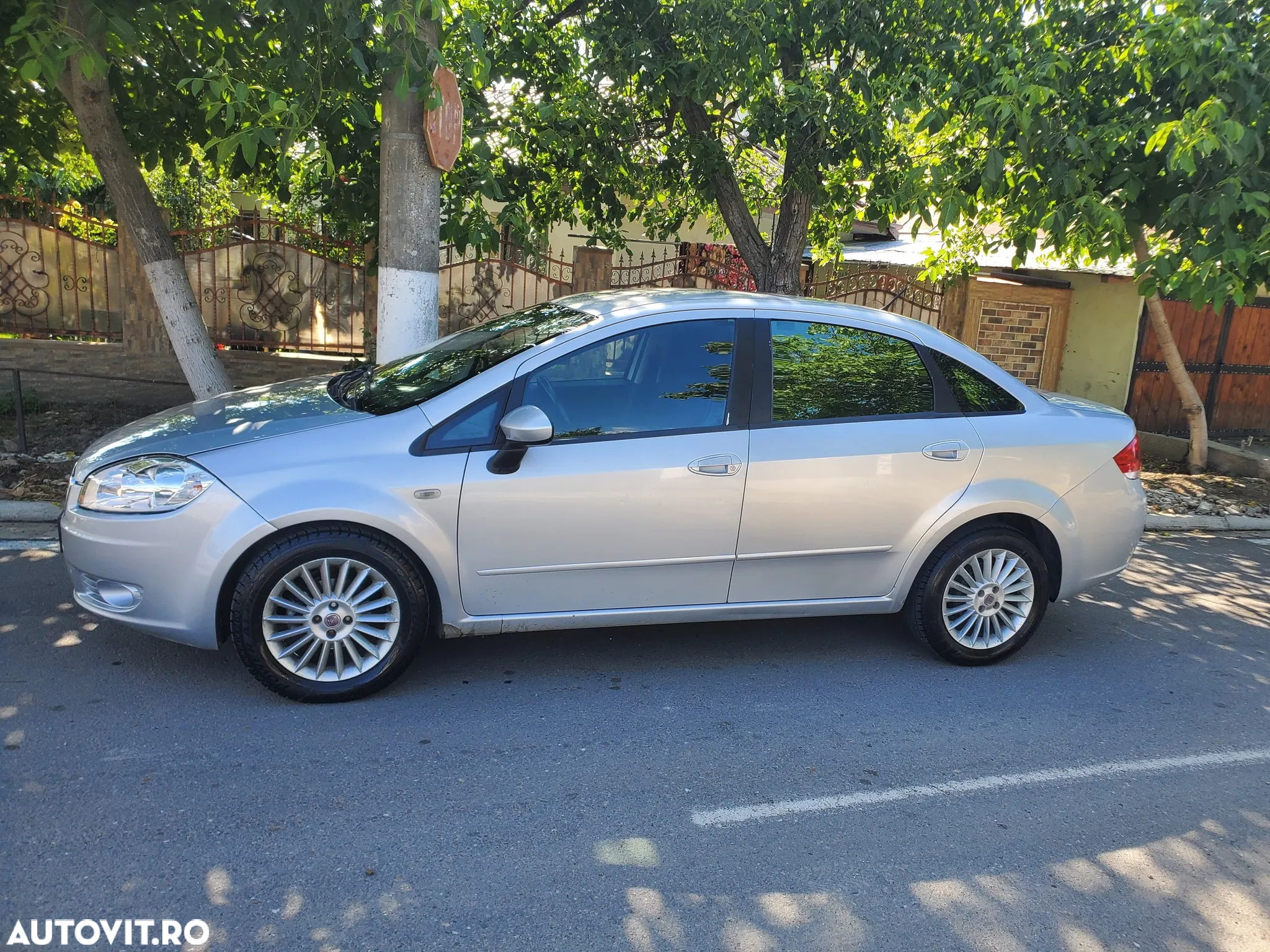 Fiat Linea 1.3 Multijet Active - 3