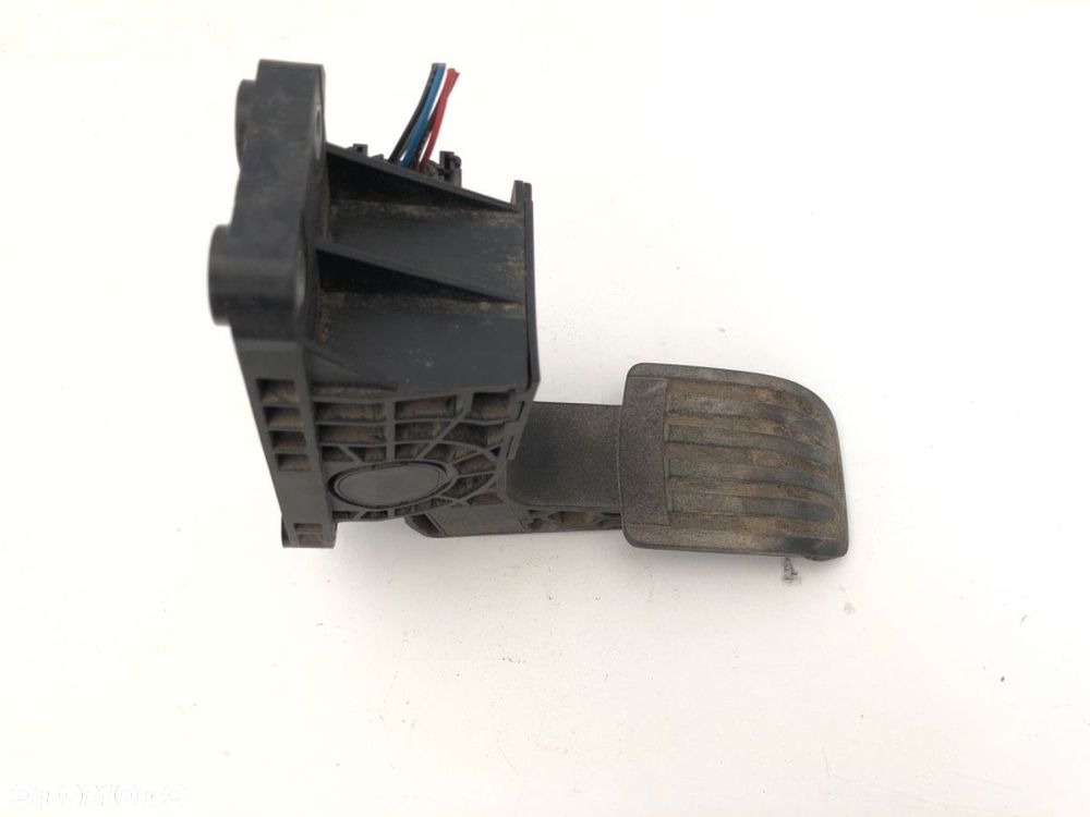 POTENCJOMETR GAZU  DAF XF 106 2013-2022  1860240 - 1