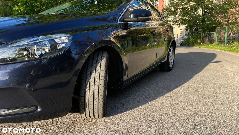 Volvo V40 D2 Drive-E SCR R-Design Momentum - 6