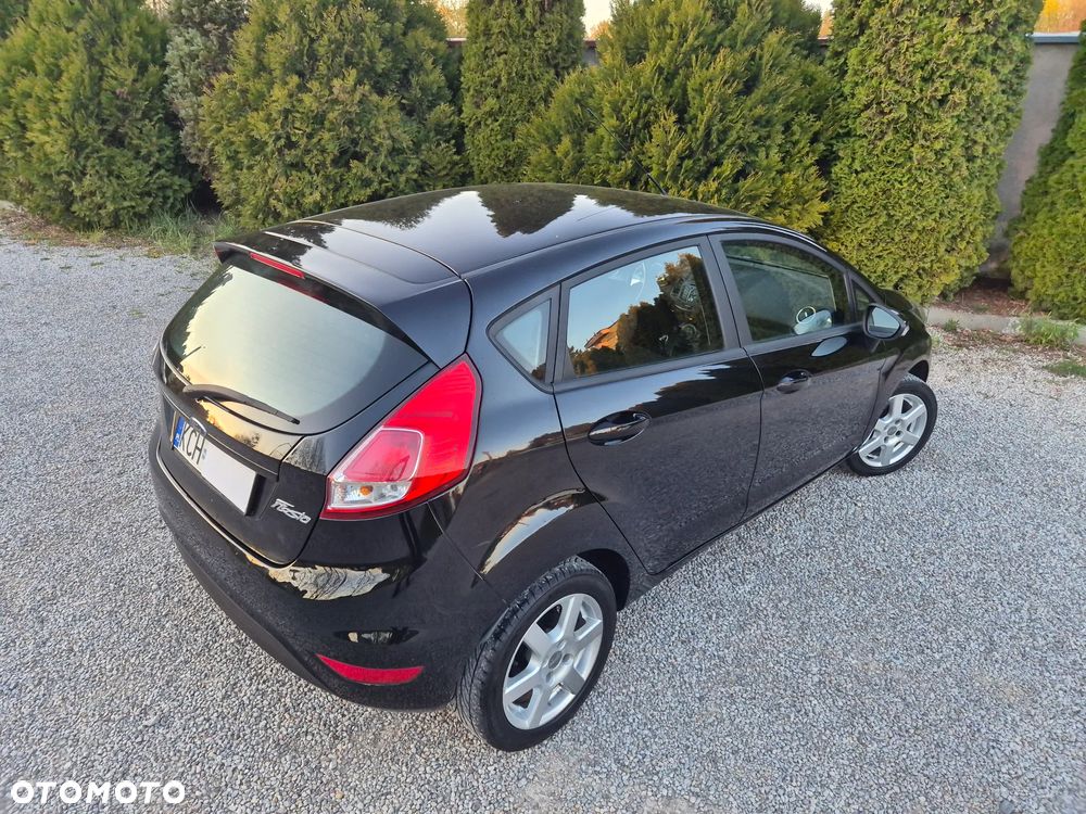 Ford Fiesta 1.25 Celebration - 33