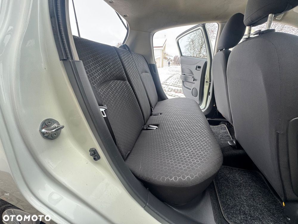 Mitsubishi Space Star - 27